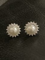 Clous d'oreilles perles et zirconium vintage neufs