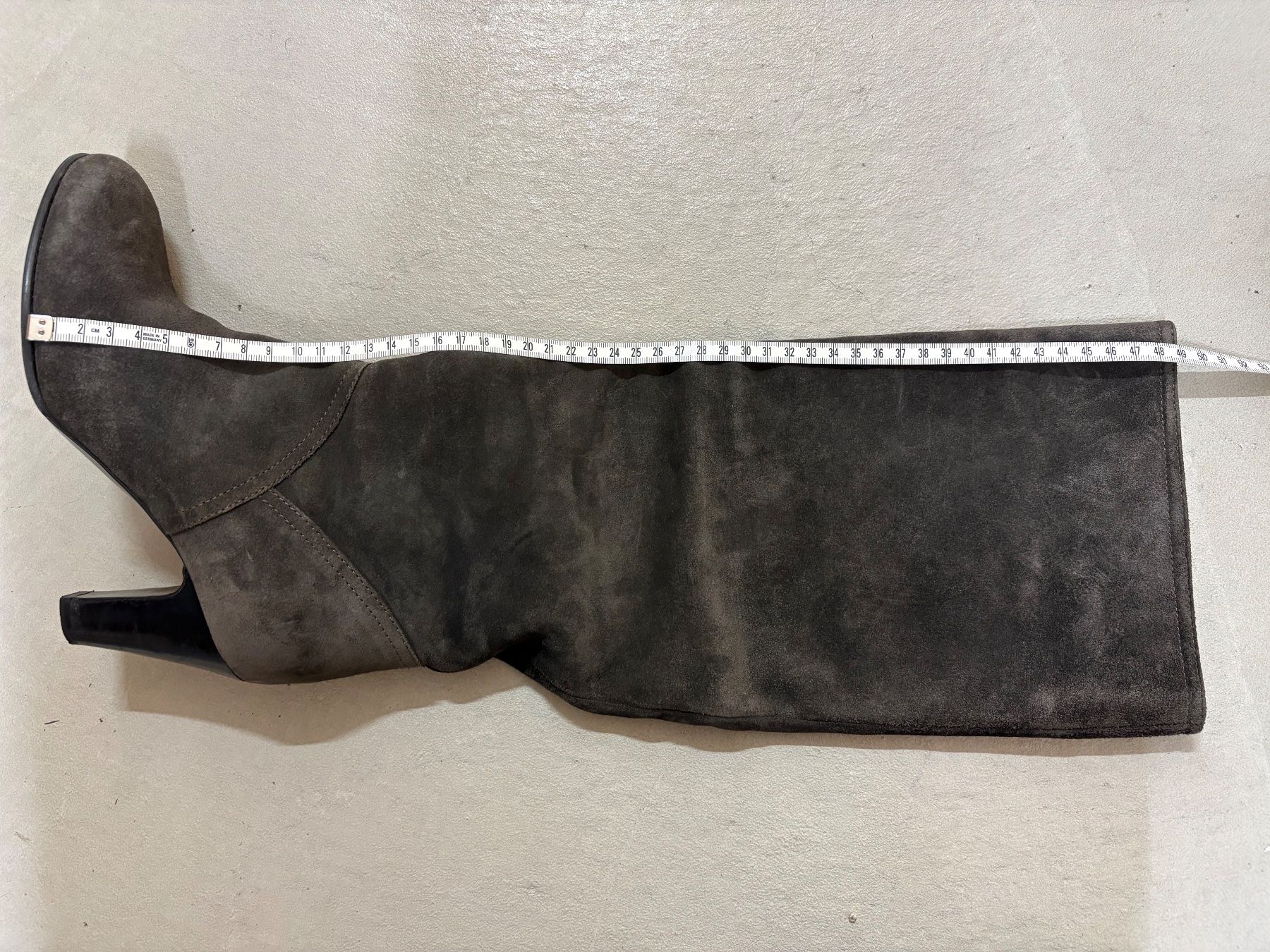 Scarpe da donna: Suede boots – Usato da Cham venduto da Drukkerij 5