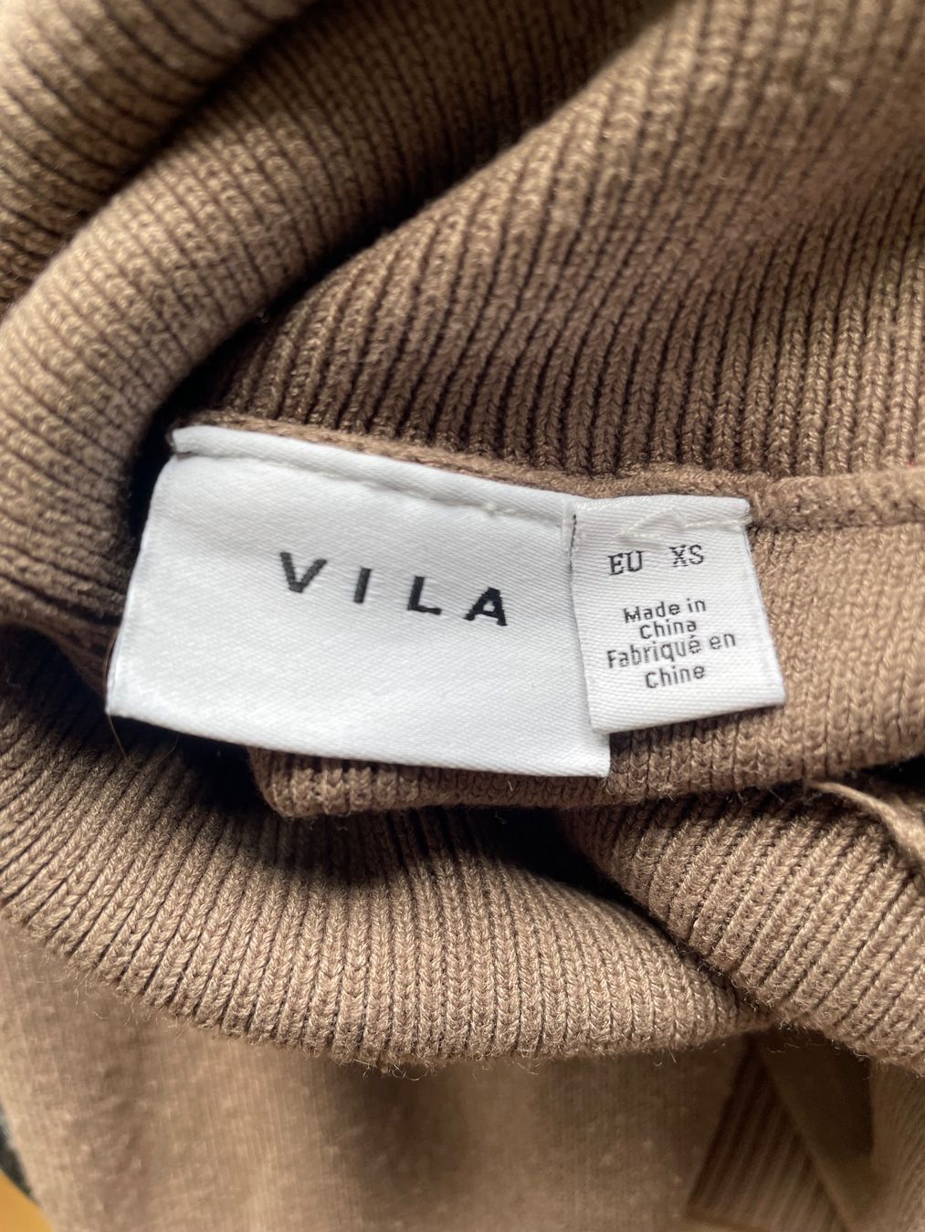 Vila Maglioni & Felpe: VILA Sweater Size XS – Usato da Grellingen venduto da angels.of.horror 2