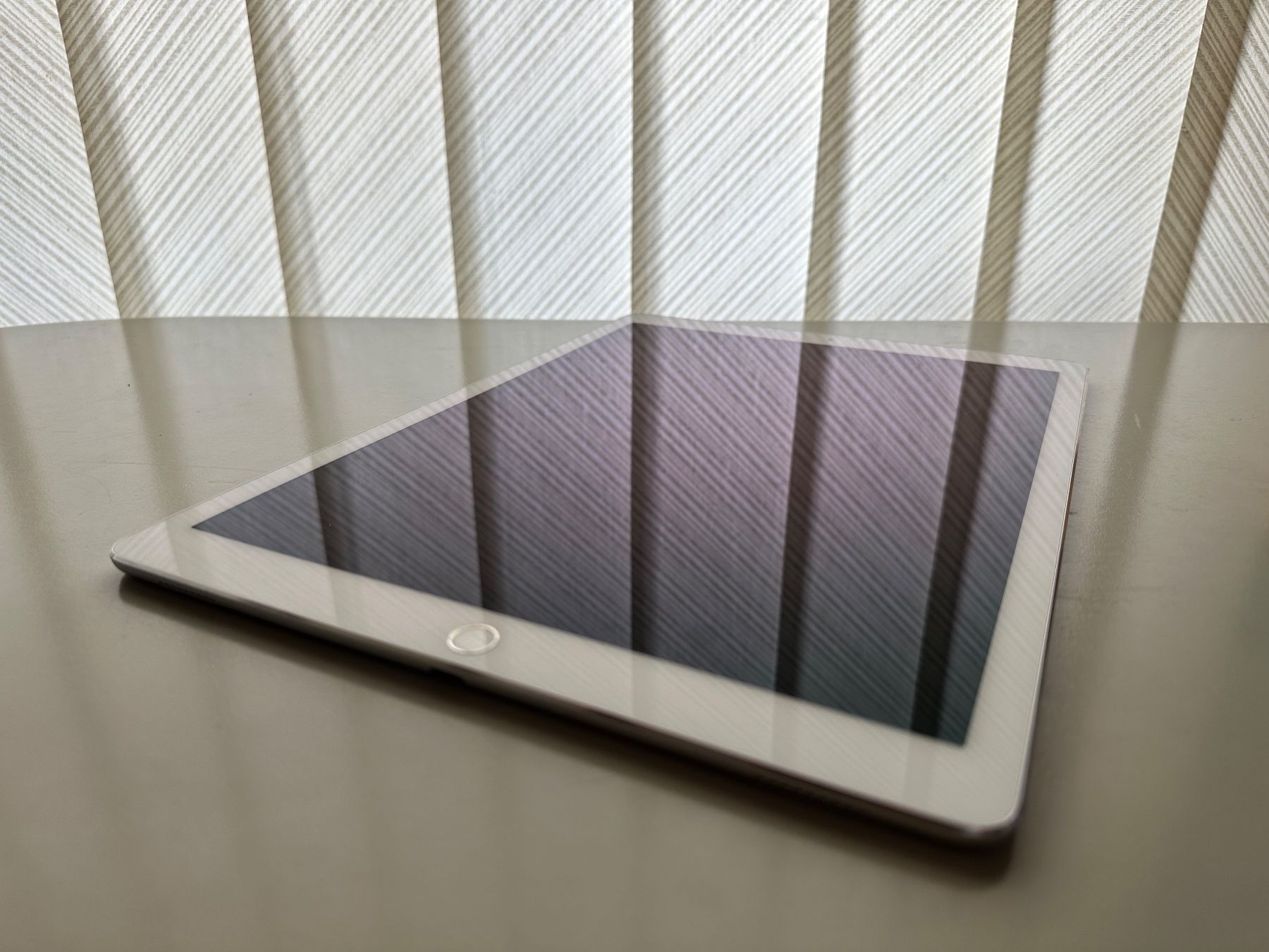 Apple Tablettes PC: Apple iPad Pro  12.9" 128 GB – D'occasion à Grasswil par Dipau 1