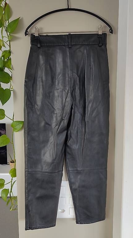 Pantalons: H&M Lederoptik Hose Gr. 38 – D'occasion à Solothurn par Claudiaf11 3