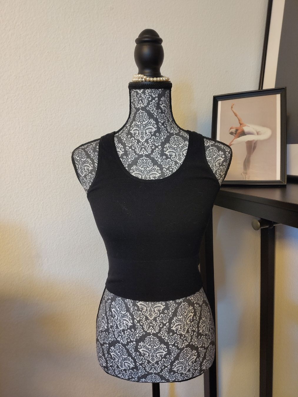 H&M Tops: H&M - Sport-Top, Gr. 36 – Gebraucht aus Zollikofen von AliaRuna