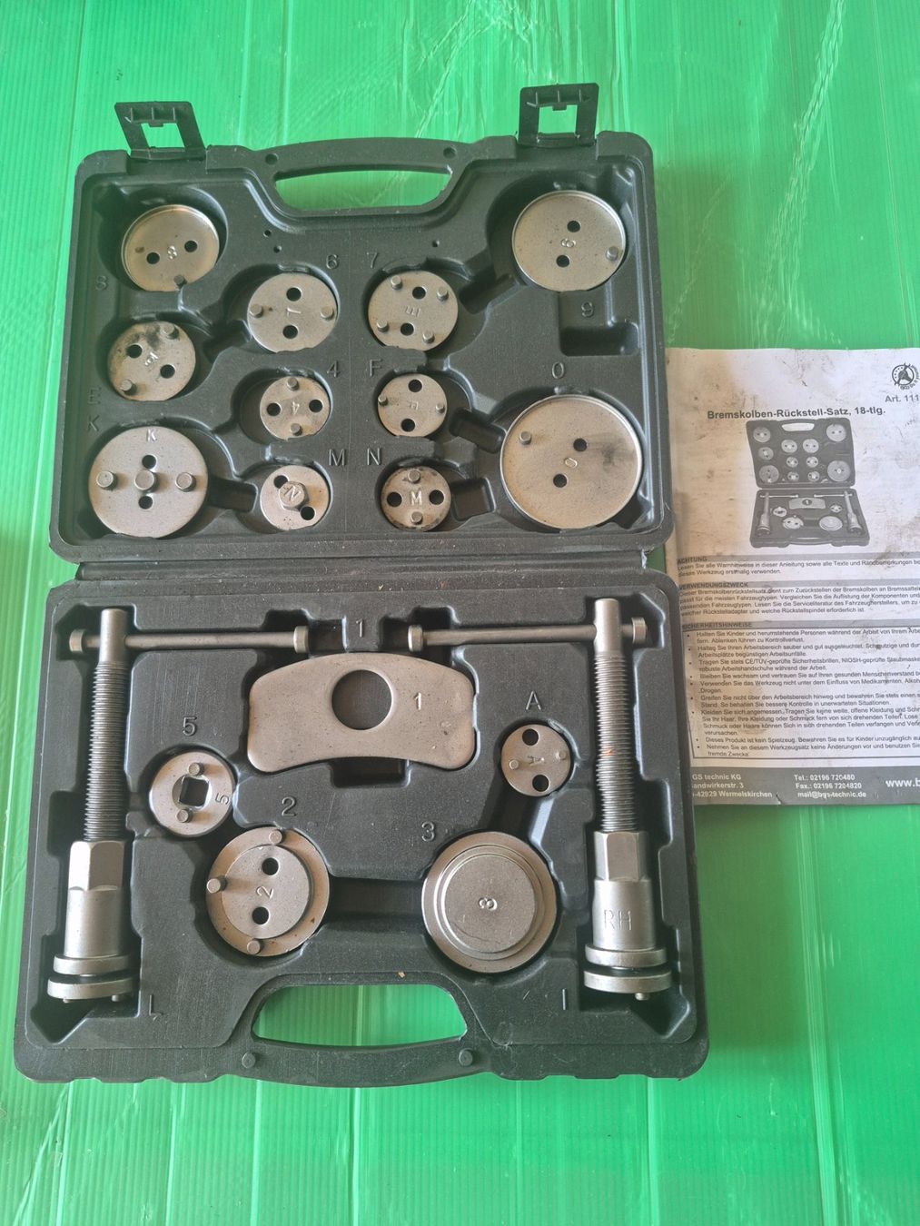 Alle Werkzeuge: Coffret repousse piston freins auto. – Gebraucht aus Le Locle von archerblanc 1