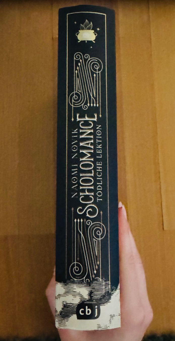 Libri: Scholomance- Naomi Novik – Nuovo (secondo la descrizione) da Bettwil venduto da bellis_perennis_222 2