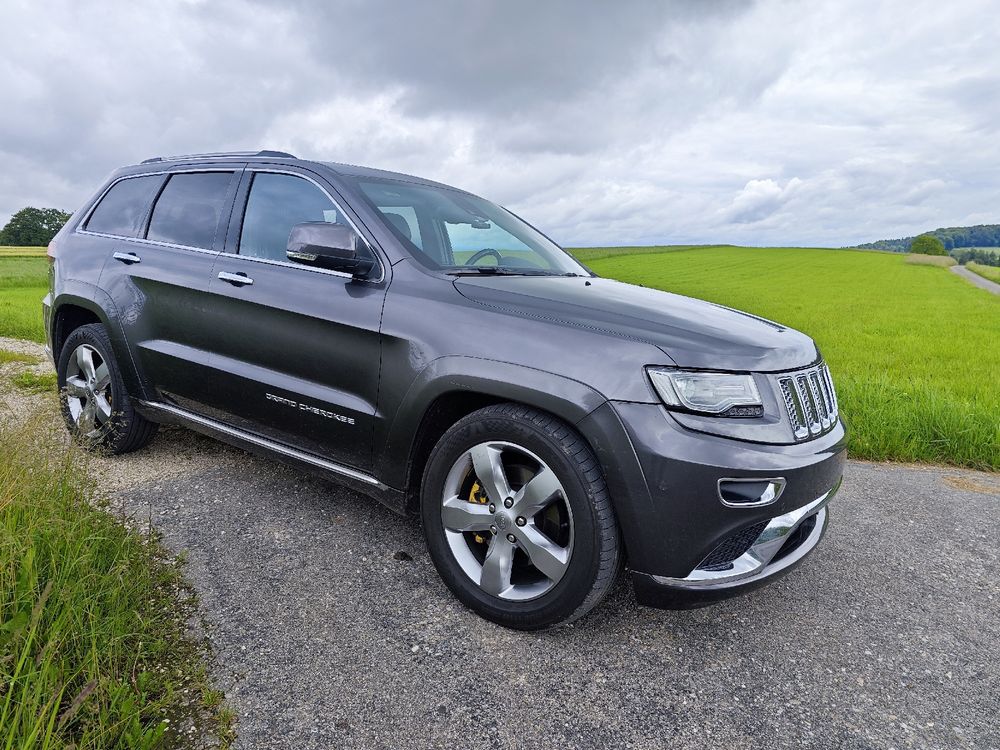 Jeep Grand Cherokee WK2 SUMMIT