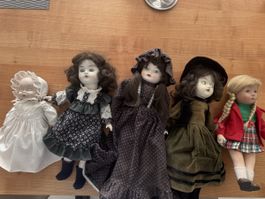 5 Bambole antiche in porcellana con vestito vintage