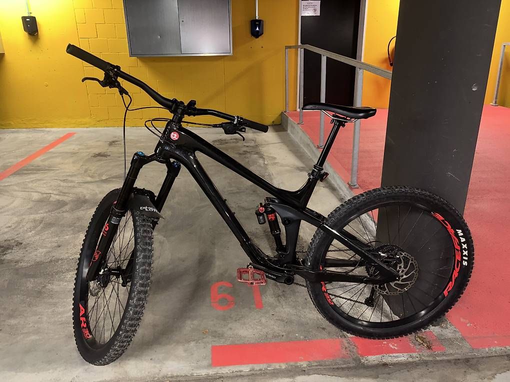 Vélos: Rocky Mountain Slayer Full Carbon  – D'occasion à Affoltern am albis par bad-compay22 1