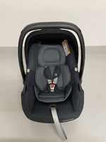 Maxi Cosi Tinca mit Neugeboreneneinlage
