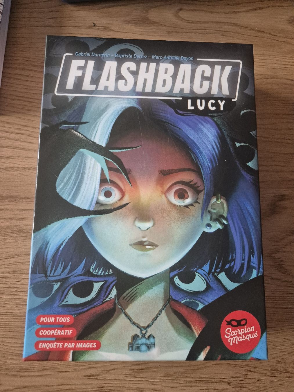 Jeux: Flashback, Lucy : jeu d'intrigue – D'occasion à Meyrin par Barbie_Zombie 2