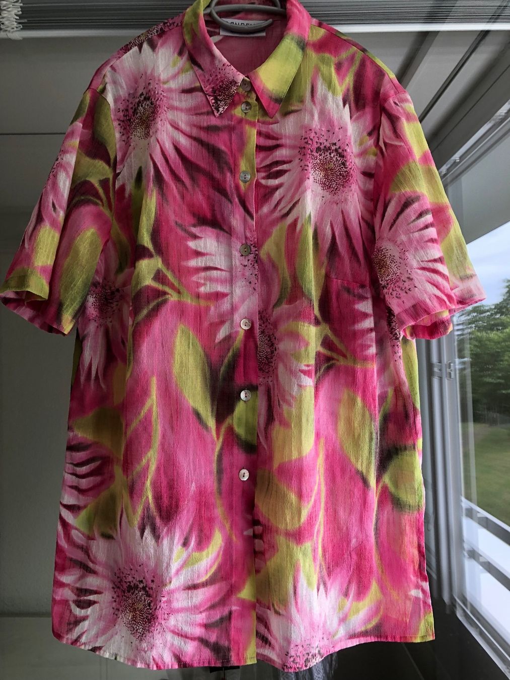 Blusen: Sommerbluse Grösse 50 – Gebraucht aus Bern von Nole6