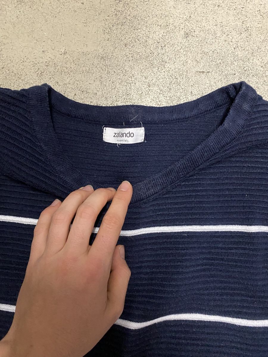 Pullover & Sweatshirts: Pullover Zalando – Gebraucht aus Luzern von oli_6x2r 1