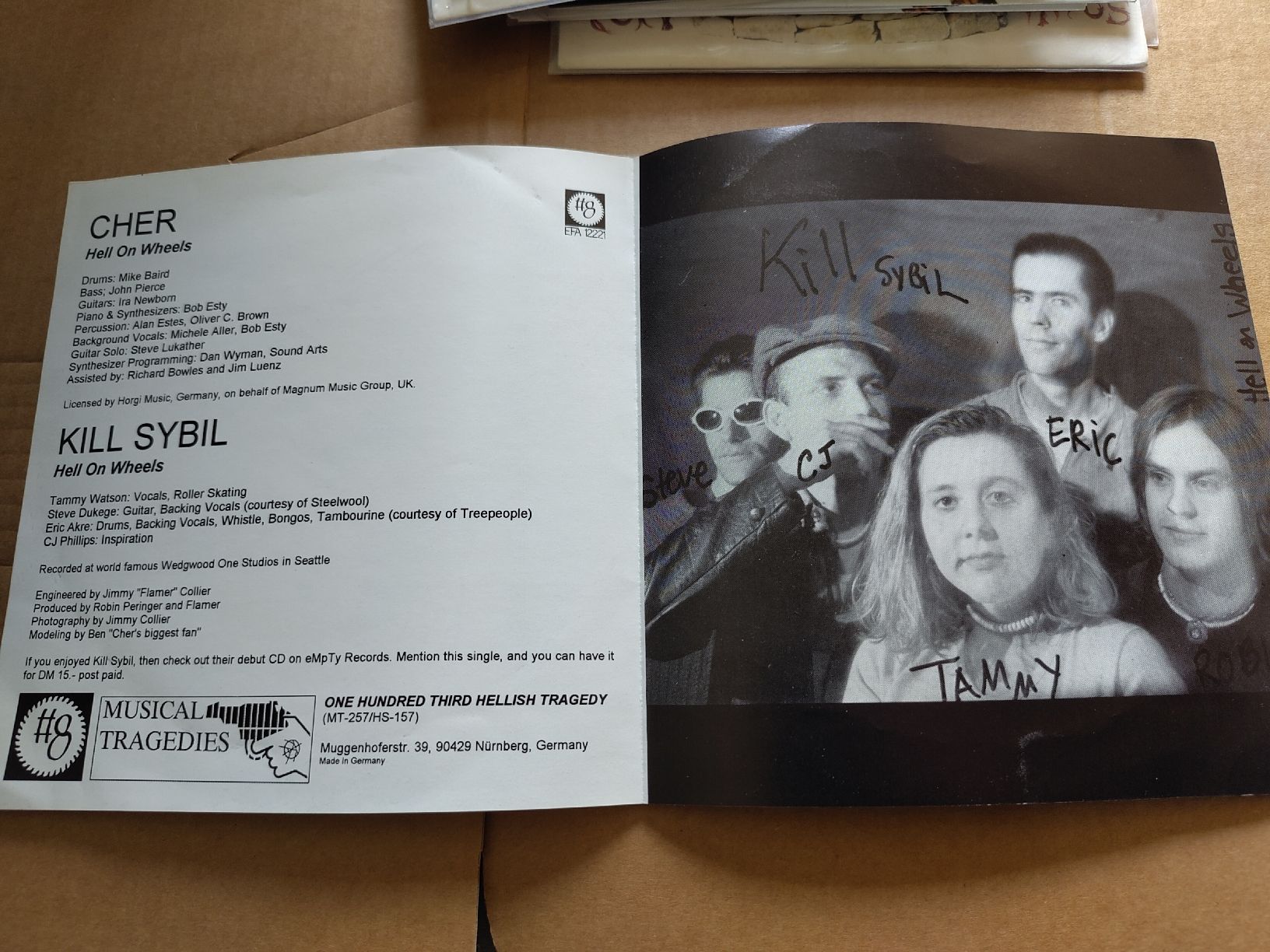 Dischi in vinile: Kill Sybil / Cher - Hell On Wheels 7" Single Pink Vinyl – Usato da Büsserach venduto da Bey23 1