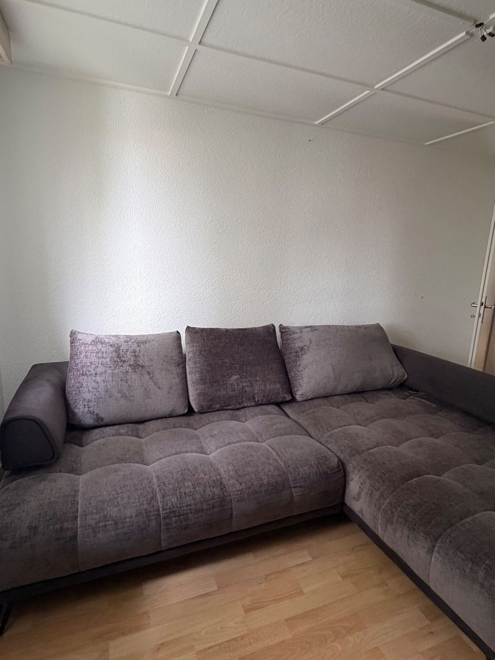 Mömax Sofas: Ecksofa Stoff dunkelgrau guter Zustand – Gebraucht aus Wilen b. Wil von Valerx 1