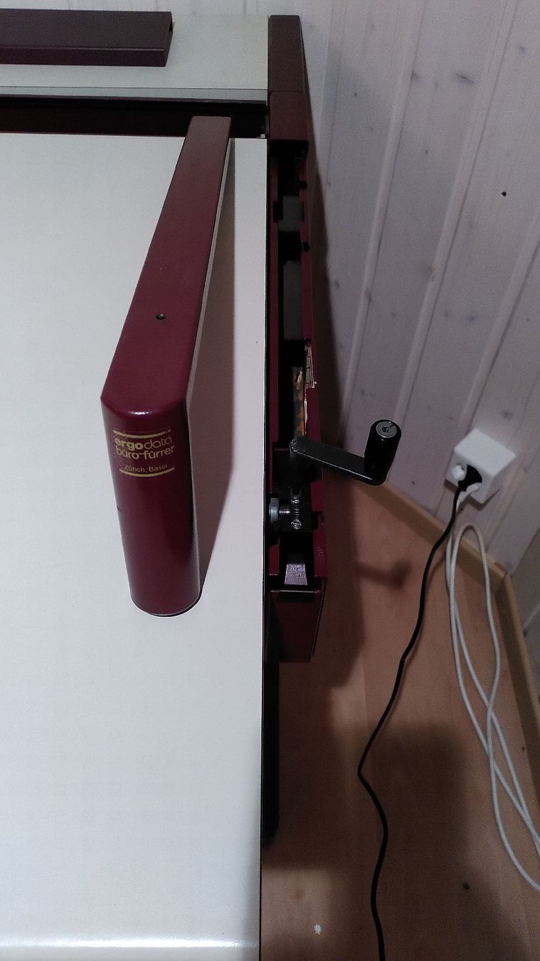 Scrivanie: Bürotisch – Usato da Willerzell venduto da Evolve 4