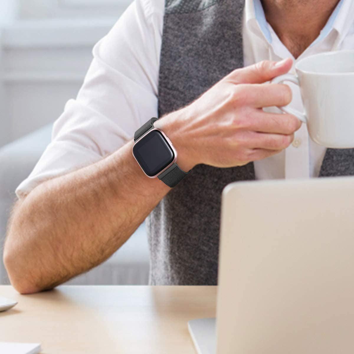 Fitbit Smartwatch-Zubehör: Fitbit Versa II - Armband Milanese – Neu (gemäss Beschreibung) aus Unterengstringen von  2