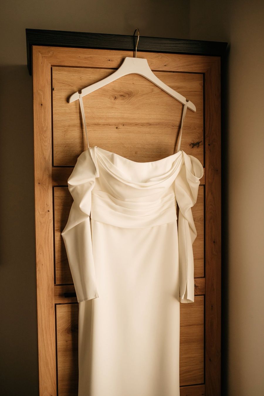 Vestiti: Secondhand Brautkleid Made with Love "Winter", Grösse 32-34 – Usato da Brunnen venduto da Herzig-Brautmode 1