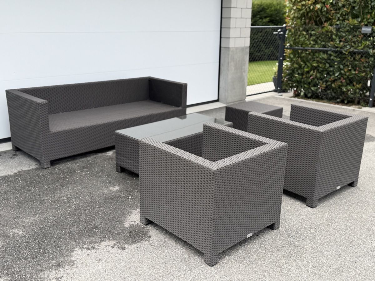 Sofas: Rattanlounge 5-Teilig – Gebraucht aus Zillis von obr_m8qg