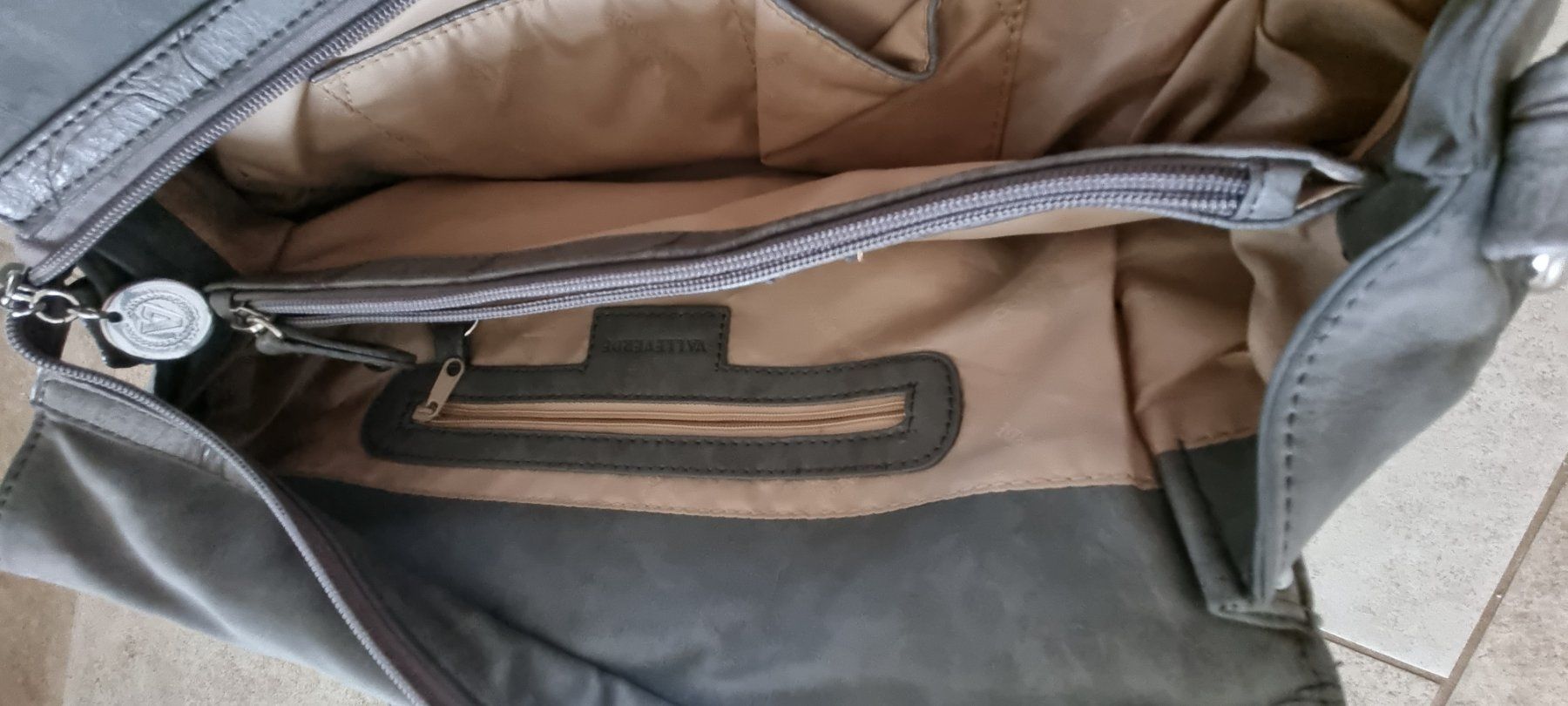 Borse da donna: Tasche Valleverde – Nuovo (secondo la descrizione) da Grossdietwil venduto da GNOM313 3