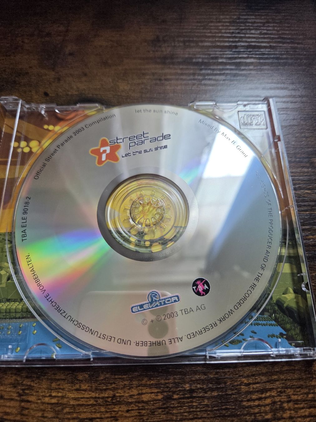 CDs: Street Parade 2003 Compilation Let The Sun Shine CD – Gebraucht aus Winterthur von Maricels_Boutique 3
