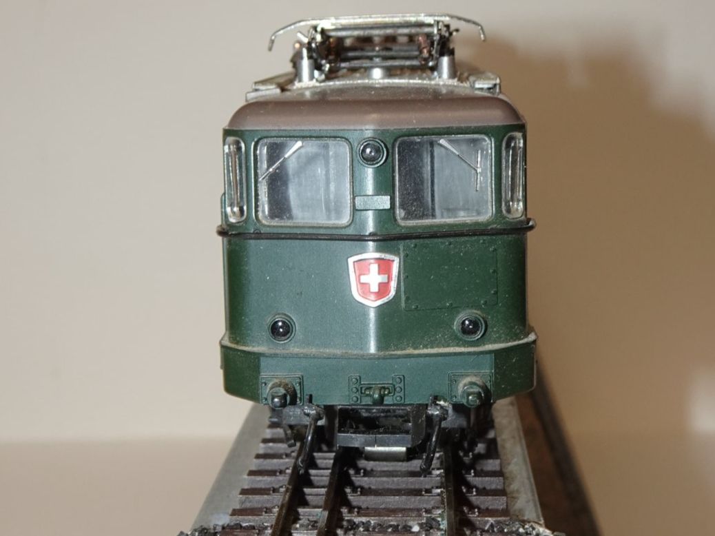 Roco Modelleisenbahnen: ROCO SBB Ae 6/6   H0 AC – Defekt aus Hinwil von Berling0 3