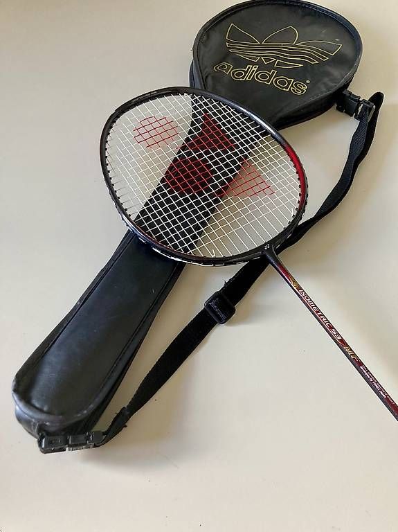 Yonex Racchette: Yonex Badminton Racket – Usato da Luzern venduto da and_2hbf