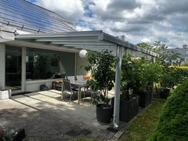 Pergola mit elektrischer Store (Beschattung)