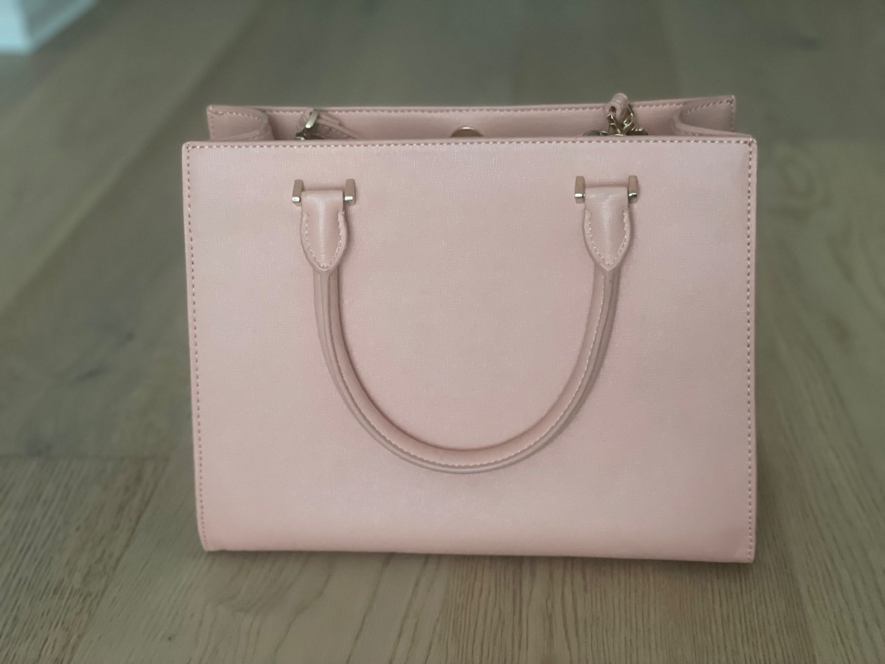 Borse da donna: Tasche Charles & Keith (rosa) – Usato da Richterswil venduto da KAYLEIGH_77 1
