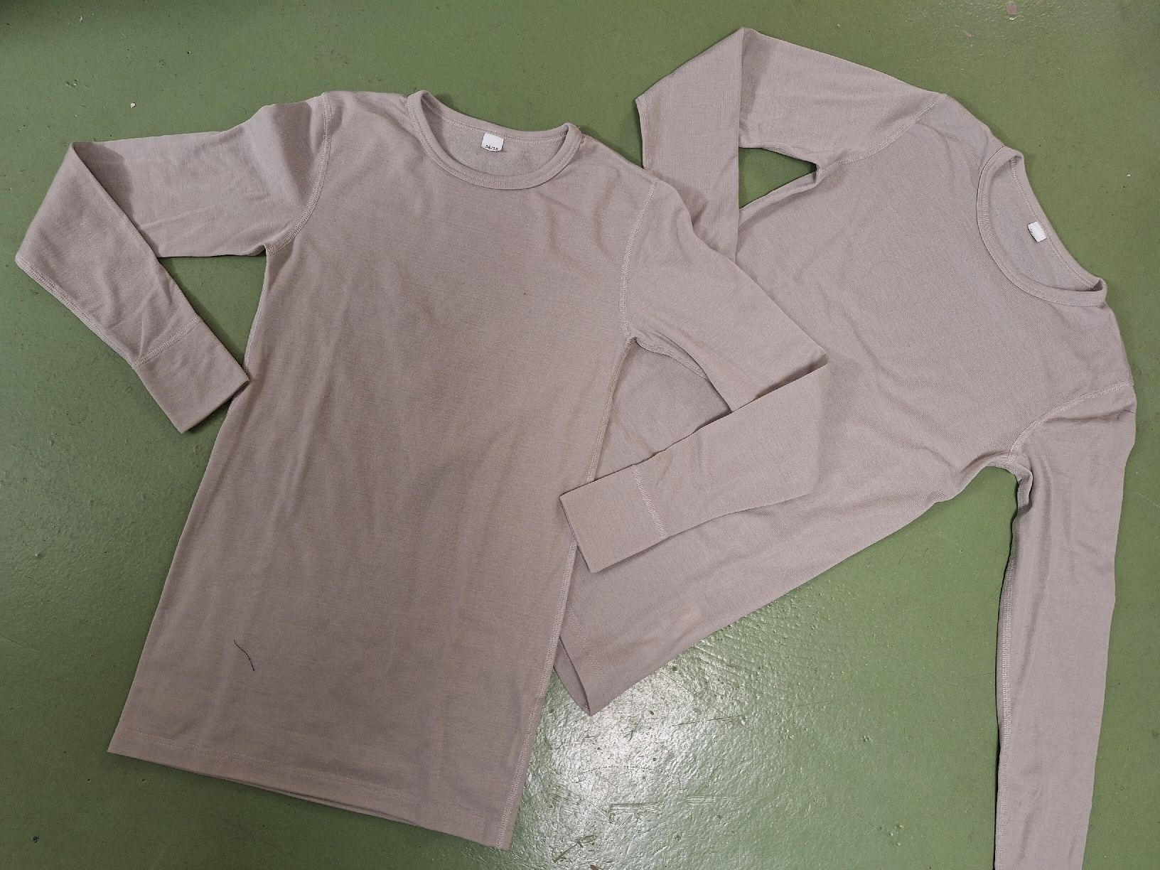 Biancheria intima: 2 Thermoshirt – Usato da Niederglatt ZH venduto da Bobsli