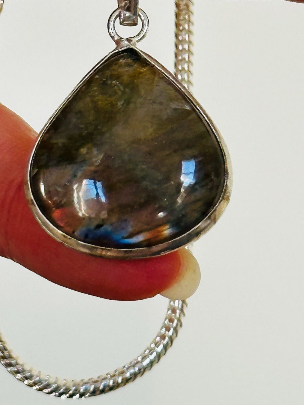 Catenine: Labradorite Gemstone Handmade Jewelry necklace – Nuovo e nell'imballaggio originale da Genève venduto da AGBERG 1