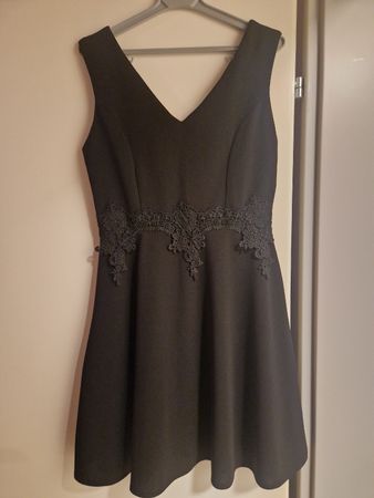 Kleid TODAY schwarz Grösse L Spitzenbesatz
