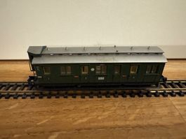 Arnold 3046 Abteilwagen 3.Klasse mit Bremshaus