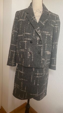Ensemble jupe et veste en tweed, chic et élégant