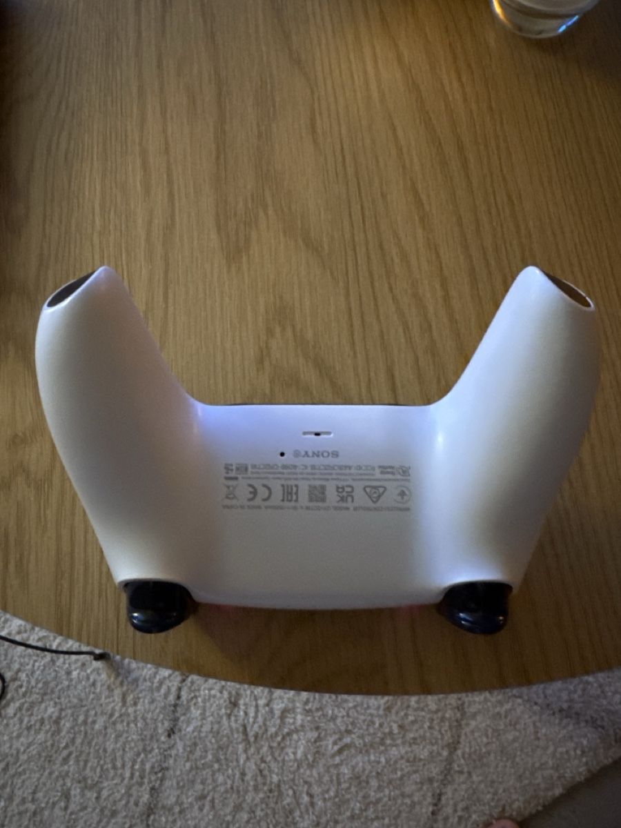 Sony Consoles: Sony PlayStation 5 DualSense Controller weiss gebraucht – D'occasion à Gamsen par Lionel321 2
