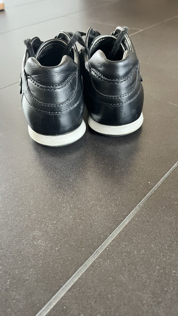 Hogan Scarpe da donna: Hogan Olympia Damen Grösse 40 schwarz – Usato da Basel venduto da kitu 2