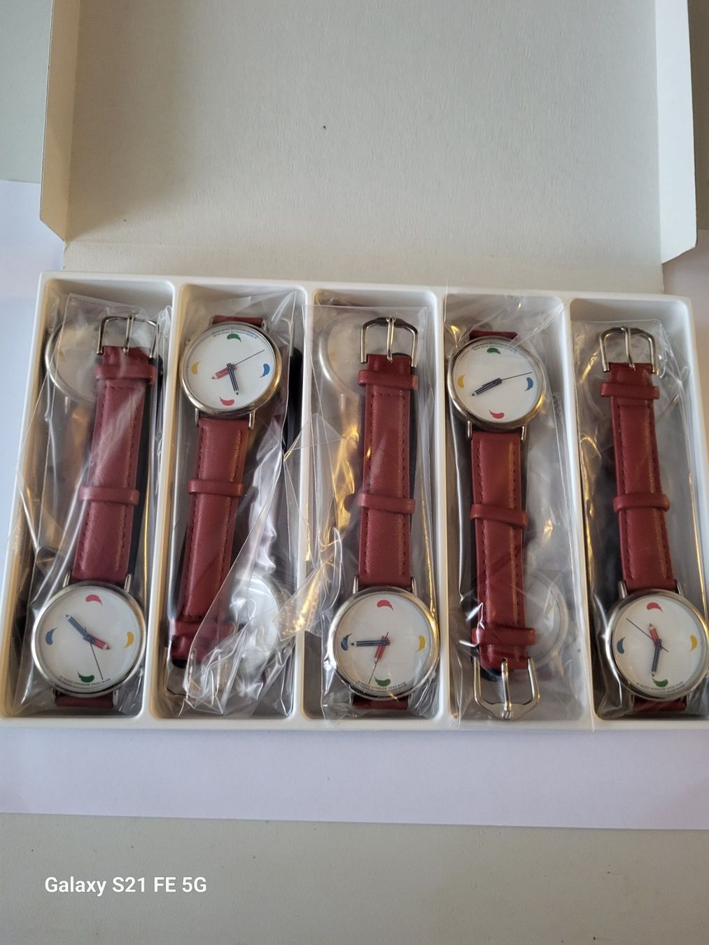 Mondaine Uhren: 10 X Neu Mondaine Uhren – Neu und originalverpackt aus Riehen von tamola67 2