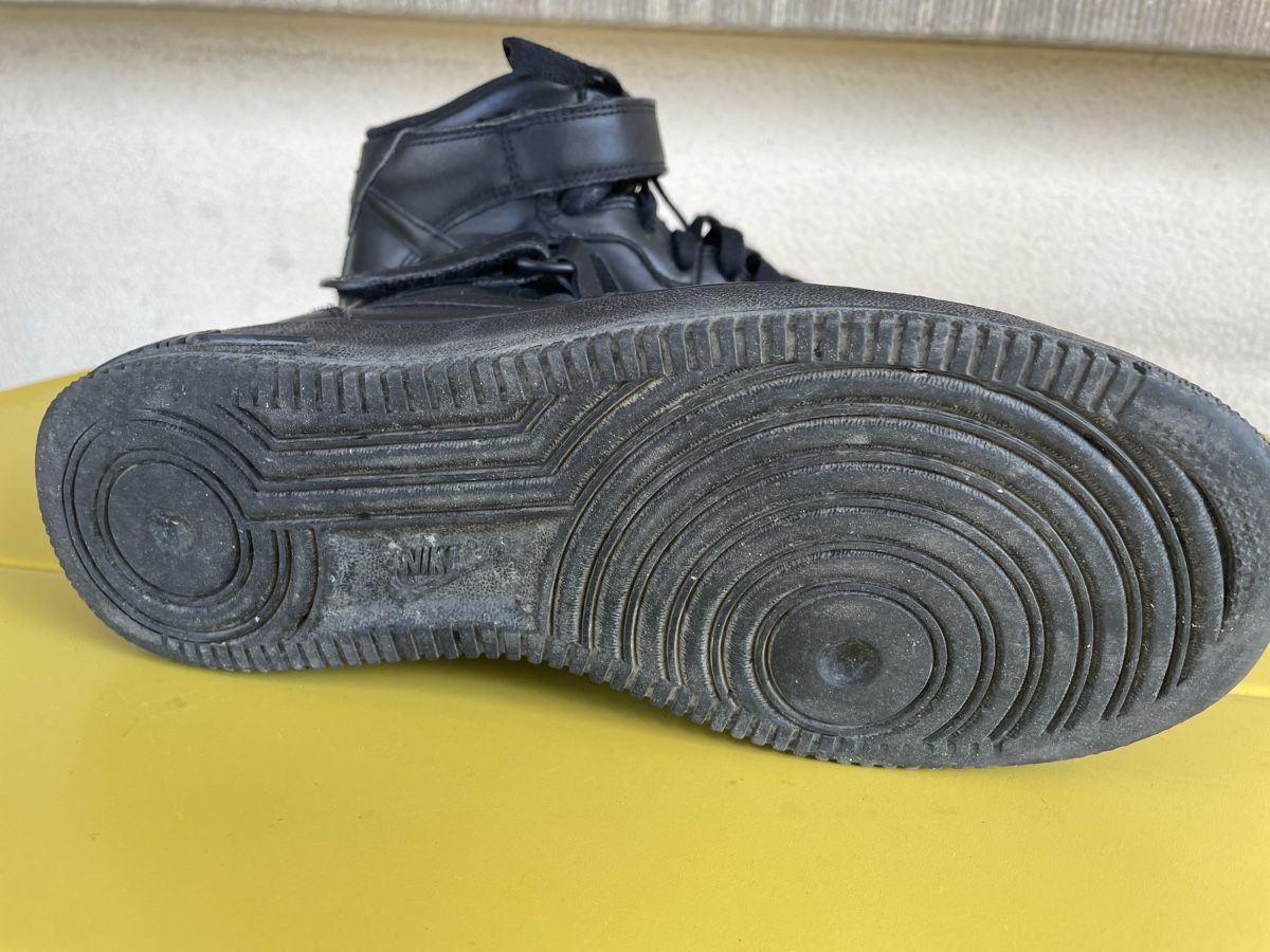 Nike Scarpe da uomo: Baskets Nike Air Force 1 Mid noires, taille 40.5 – Usato da Lausanne venduto da sa_b 3