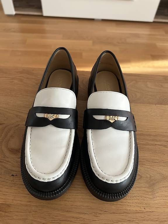 Michael Kors Damenschuhe: Michael Kors Loafer Schuhe – Gebraucht aus Zollikofen von alw_shop 1