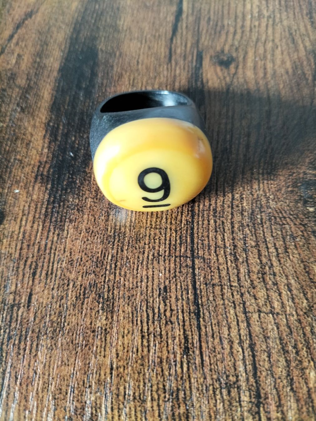 Ringe: Ring / Bakelit Billard 9 – Gebraucht aus Pieterlen von Plasticbox