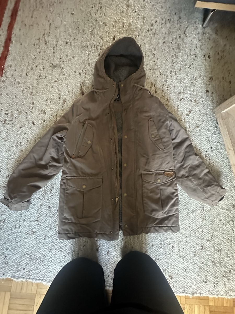 Cappotti: Volcom Winterjacke Parka braun warm Grösse M – Usato da Hettlingen venduto da yan_mzy9 5