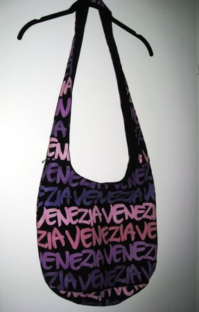 Beuteltasche VENEZIA schwarz-lila-rosa NEU