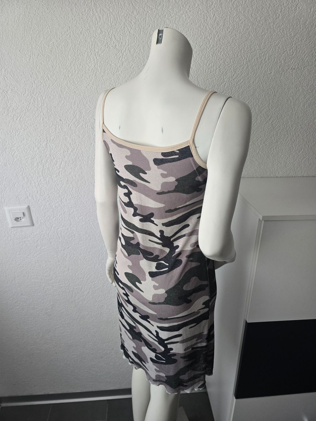 Kleider: Robe "camoufflage"T-M – Gebraucht aus Les Verrières von kitel79 4