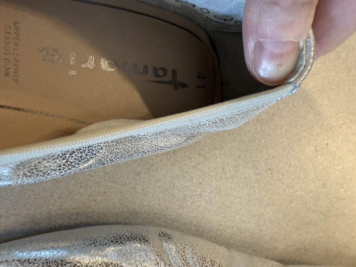 Tamaris Damenschuhe: Tamaris Ballerinas Gr. 41 Silber Leder – Gebraucht aus Mellingen von  1