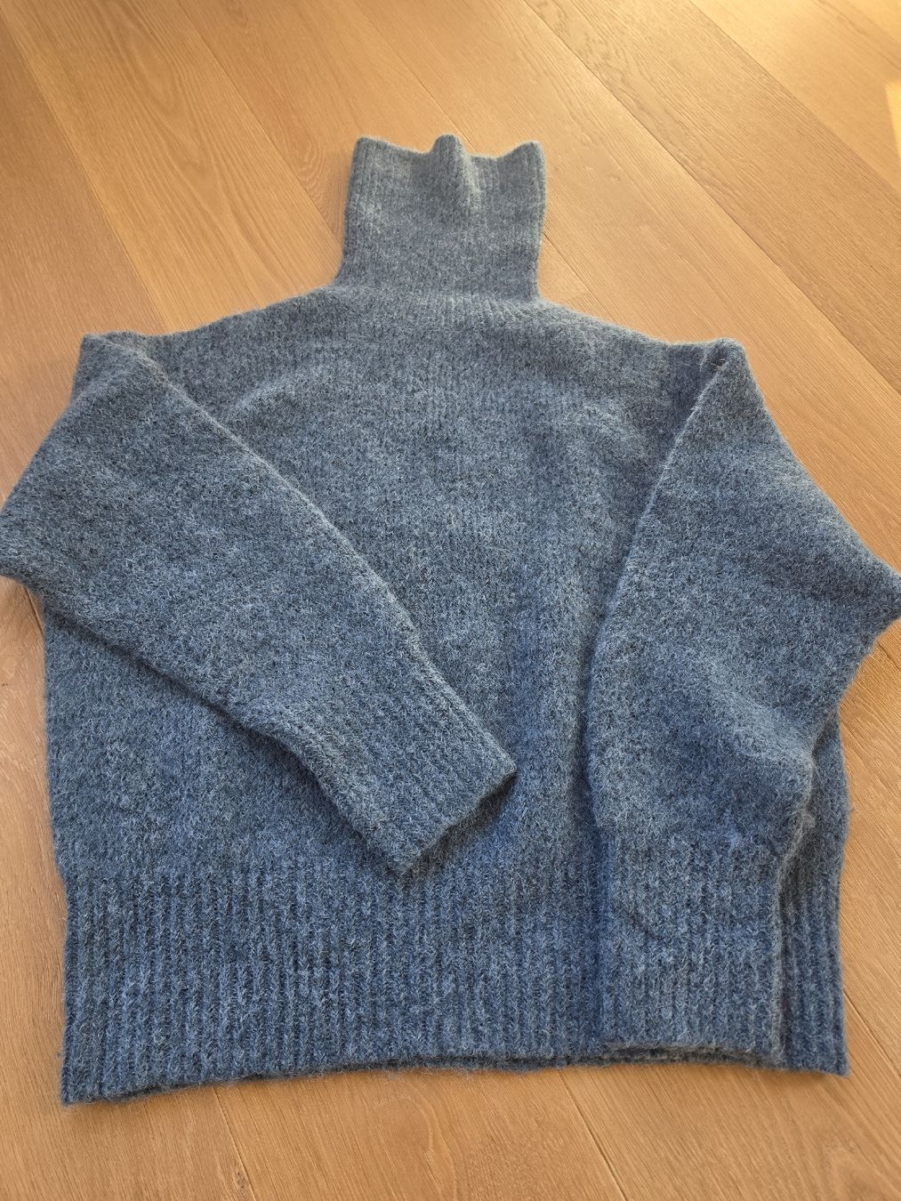 Zara Maglioni & Felpe: Rollkragenpullover von ZARA, blau, Grösse M – Usato da Egg b. Zürich venduto da hotsexyfashioncat