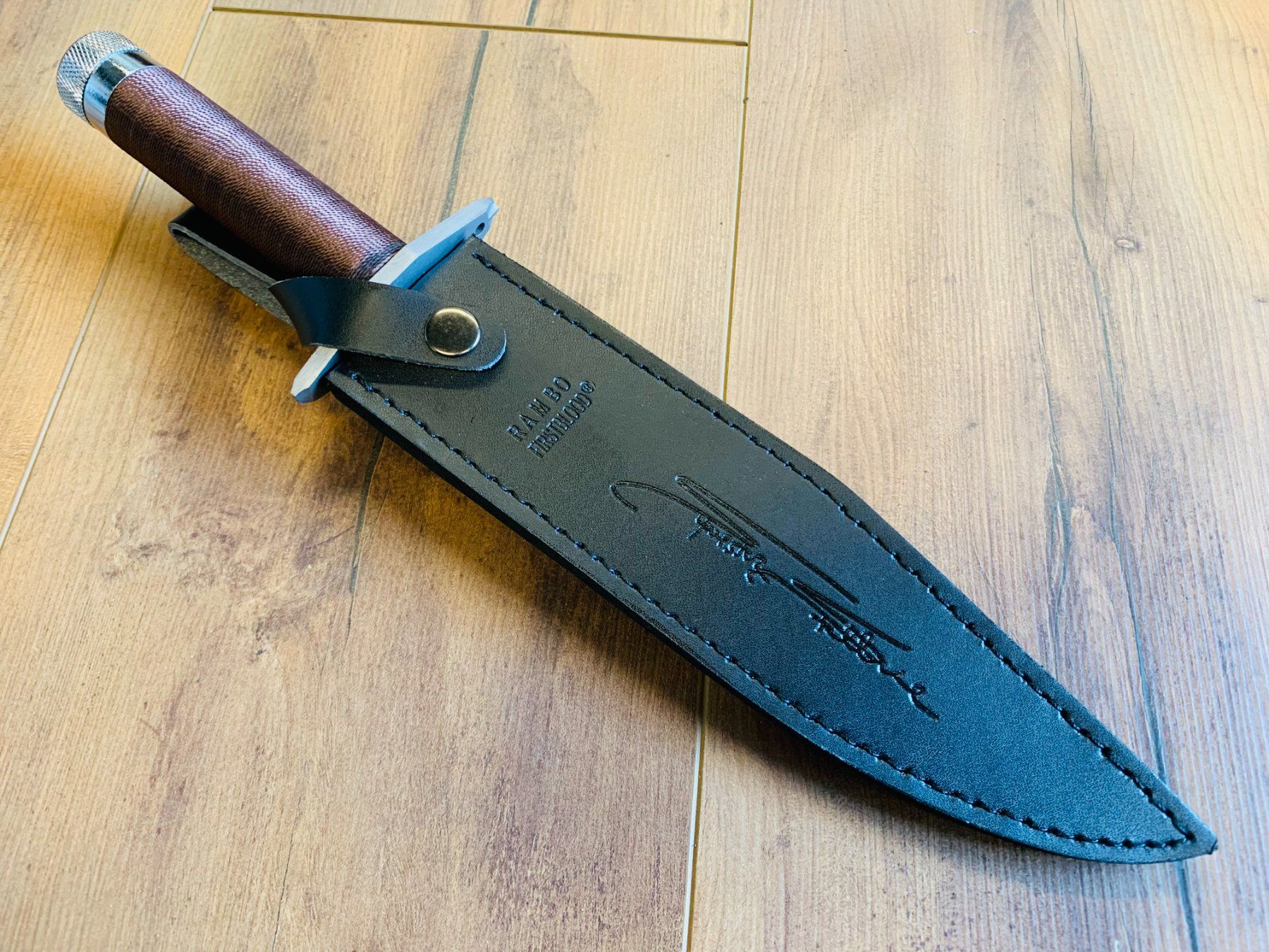 Accessori: Rambo Red Line Tactical Messer 35.5cm – Nuovo e nell'imballaggio originale da Bergdietikon venduto da shopAgent 4