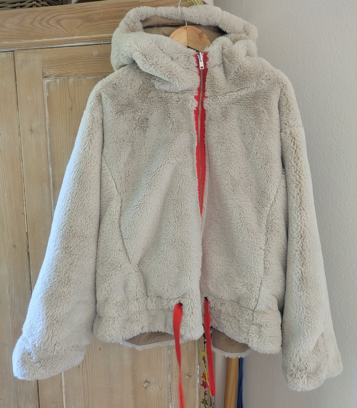 Jacken: Winterjacke aus Kunstfell – Gebraucht aus Dornach von mkh_8yst 3