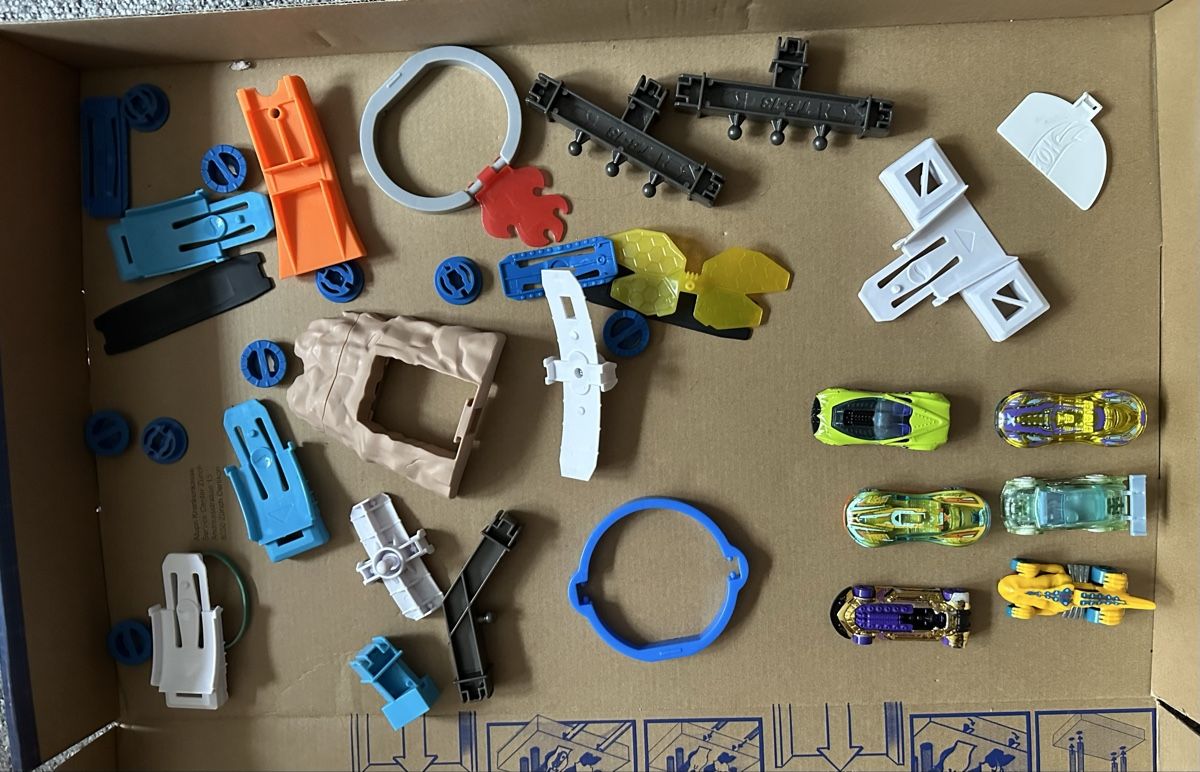 Hot Wheels Piste: Hot Wheels Track Builder System 35+ Teile Konvolut – Usato da Laufenburg venduto da Mactso 2