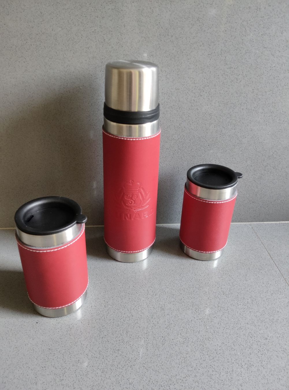 Borracce & Thermos: THERMOS Flaschen - Set / CUNARD – Nuovo (secondo la descrizione) da Minusio venduto da Todesca