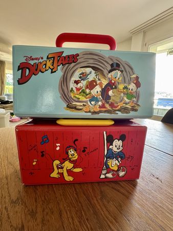 zwei Retro Kasettenkoffer Disney Company / Fourty Four