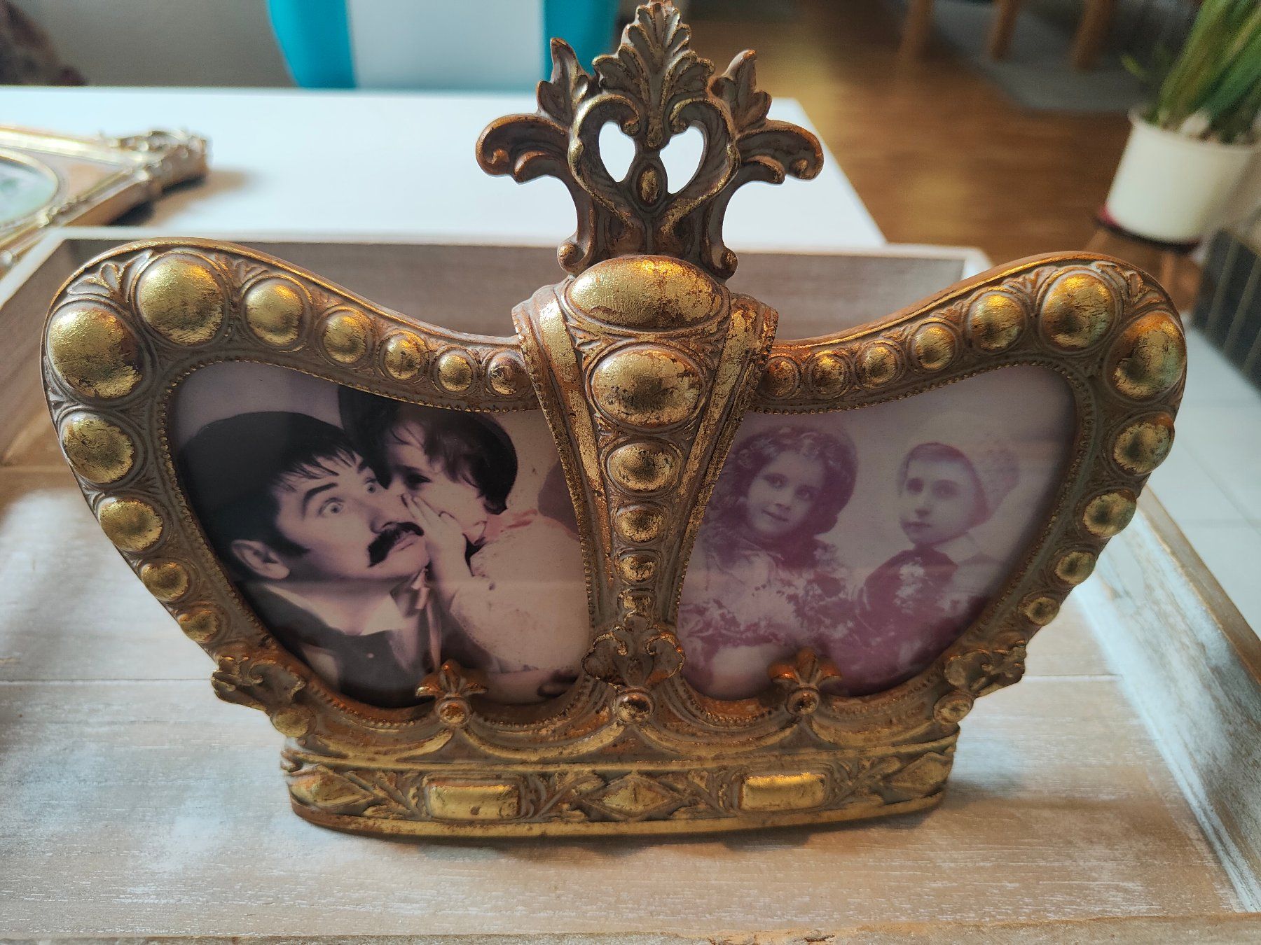 Cornici: Vintage Fotorahmen Krone Bilderrahmen – Usato da Hittnau venduto da vanescott 1