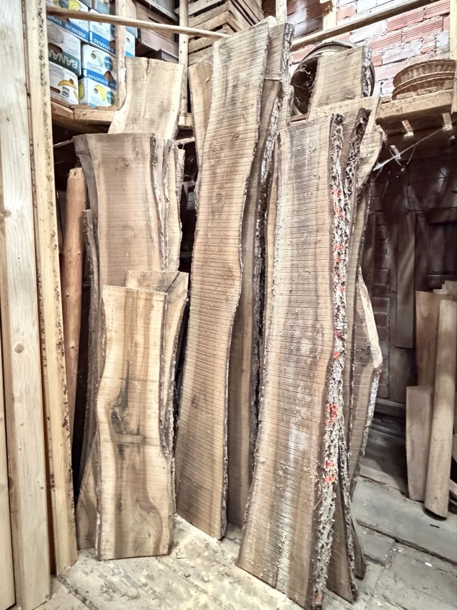 Holzartikel: Nussbaumholz  – Neu (gemäss Beschreibung) aus Bottenwil von schaefere